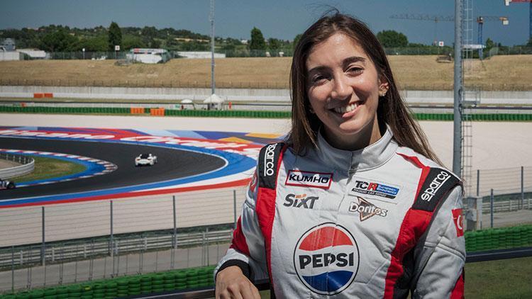 Avrupa Şampiyonu ilk kadın pilot Seda Kaçan oldu!